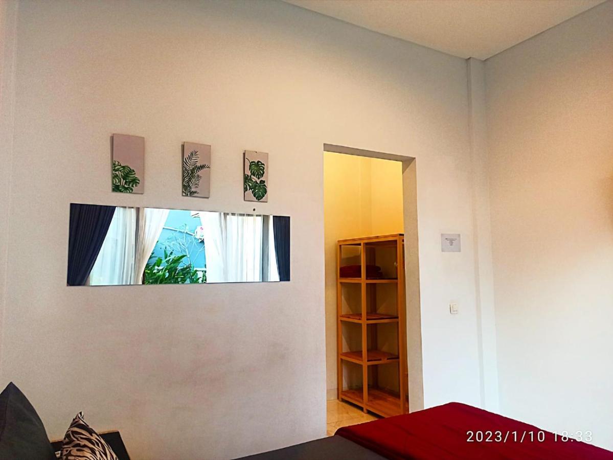 Loka Anyar Guest House Керобокан Екстер'єр фото
